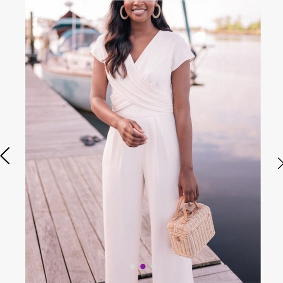 GAL MEETS GLAM WHITE JUMPSUIT NWT❣ - Picture 7 of 7
